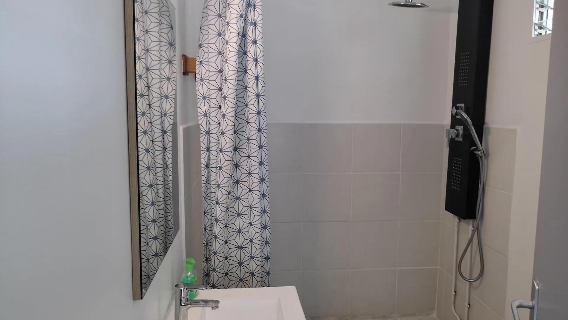 Appartement Charmant Studio idéalement situé a la Marina du Gosier à Pointe-à-Pitre