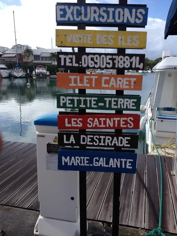 Appartement Charmant Studio idéalement situé a la Marina du Gosier à Pointe-à-Pitre