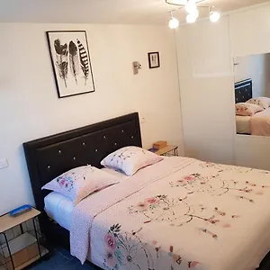 https://apartment-avignon.fr-provencehotel.com